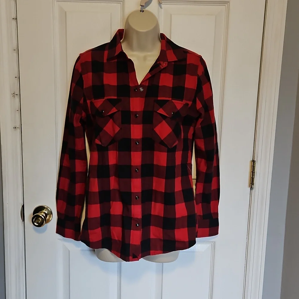 Untuckit Women Button Up Shirt 2 Red Plaid DYLAN Collared Front